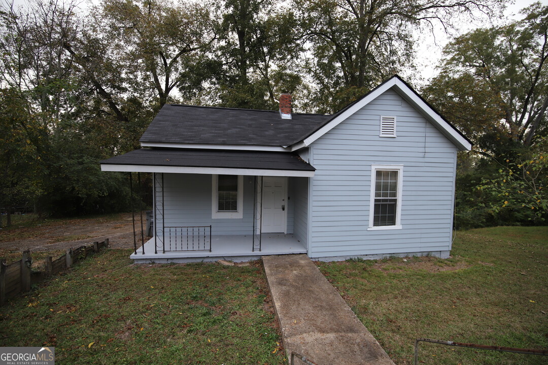 902 Juniper St in Lagrange, GA - Building Photo