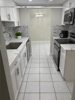 11566 7th Ln N in St. Petersburg, FL - Building Photo