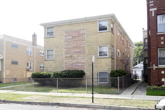 5511 W Kamerling Ave in Chicago, IL - Building Photo - Building Photo