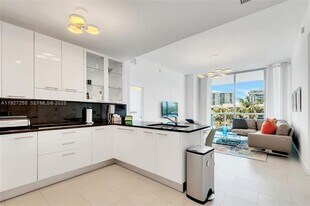 6799 Collins Ave in Miami Beach, FL - Building Photo