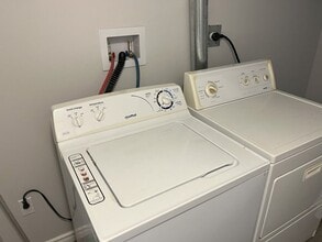 259 Sidney St in Quinte West, ON - Building Photo - Building Photo