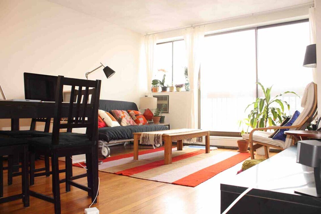 1643 Cambridge St, Unit 64 in Cambridge, MA - Building Photo