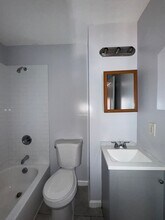 124 Virginia Ave in Jersey City, NJ - Building Photo - Building Photo