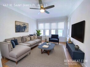 447 W St James Pl in Chicago, IL - Building Photo - Building Photo