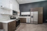 501 W Lexington St, Unit 302 in Baltimore, MD - Building Photo - Building Photo