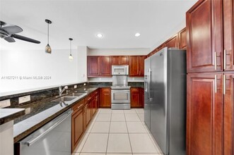 3238 SW 16th Ter in Fort Lauderdale, FL - Building Photo - Building Photo