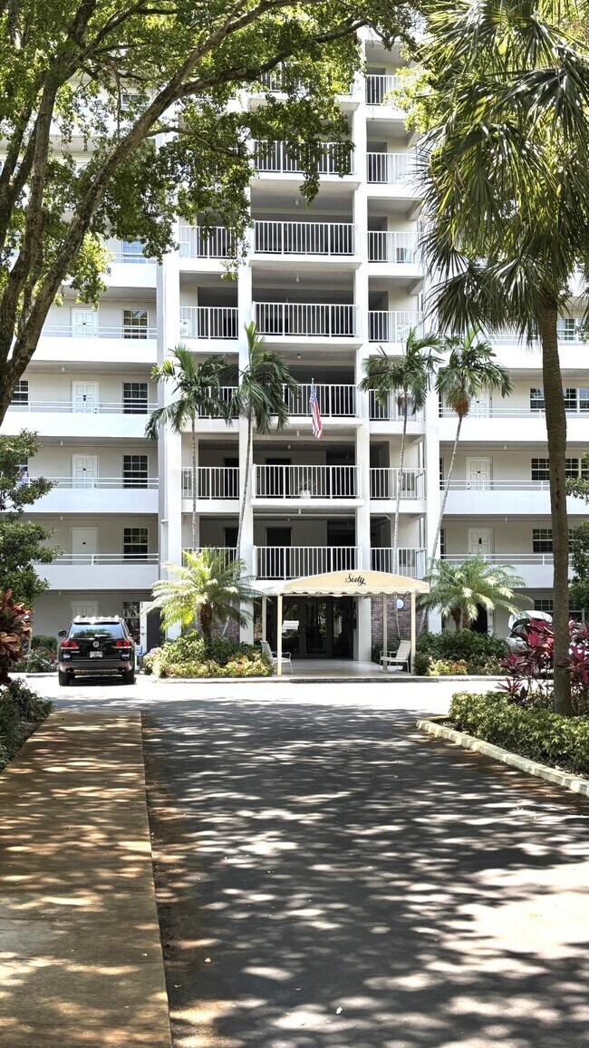 property at 605 Oaks Dr
