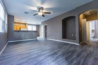 6758 Frances Celia Ave in Las Vegas, NV - Building Photo - Building Photo