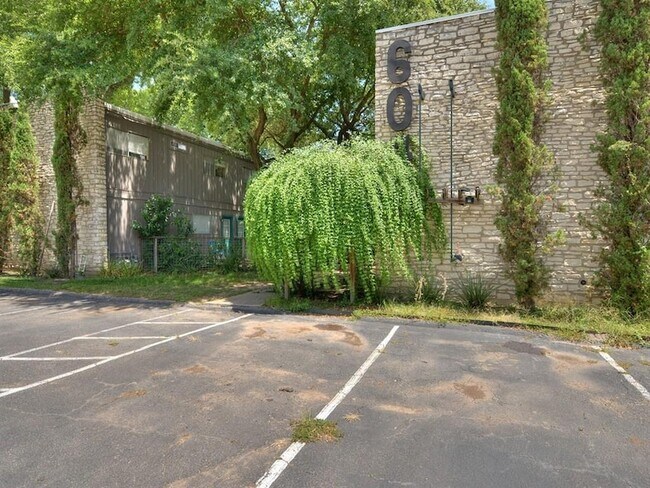 property at 604 Franklin Blvd