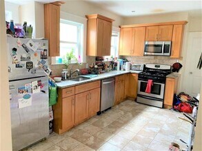 57 Marion St in Medford, MA - Building Photo - Building Photo