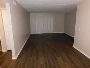 Villas at City Center in Temple Terrace, FL - Foto de edificio - Building Photo