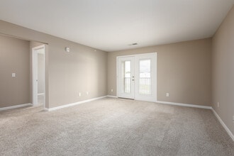 Woodland Heights of Burlington in Whitsett, NC - Building Photo - Interior Photo