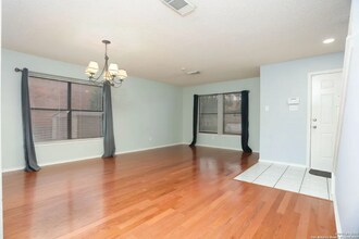 2558 Ashley Oak Dr in Schertz, TX - Building Photo - Building Photo