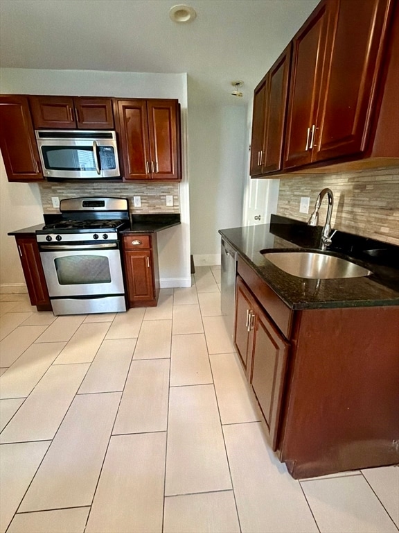 65 Pearl St in Newton, MA - Building Photo - Building Photo