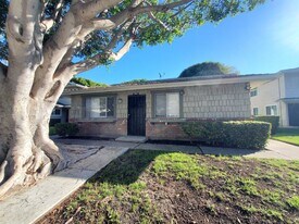 2612 Yardarm Ave in Port Hueneme, CA - Building Photo