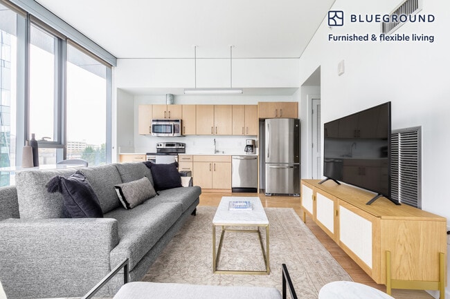 521 Stadium Pl S-Unit -FL5-ID41 in Seattle, WA - Building Photo - Building Photo