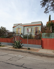 1501 Hoover St in Los Angeles, CA - Building Photo - Building Photo