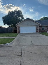 3801 Phillips Blvd in Moore, OK - Building Photo - Building Photo