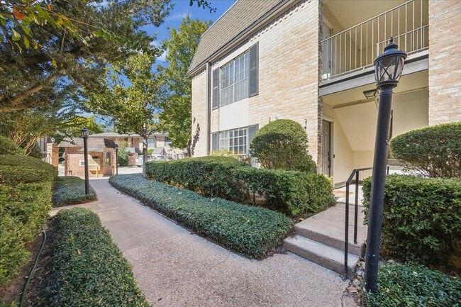 property at 1809 Stoney Brook Dr