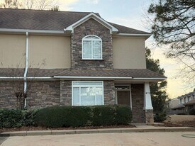 3 Bedroom Unit at Ross Park in Auburn, AL - Building Photo