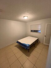 6040 Dixie Hwy in Boca Raton, FL - Building Photo - Building Photo