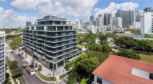 201 SW 17th Rd in Miami, FL - Building Photo - Building Photo