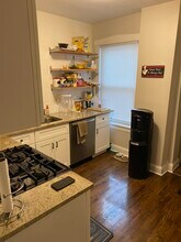 112 Chicago Ave, Unit 2 in Oak Park, IL - Foto de edificio - Building Photo