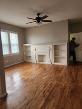 2206 E 84th St, Unit 2 in Chicago, IL - Building Photo - Building Photo