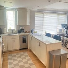 145 Pinckney St, Unit 316 in Boston, MA - Building Photo - Building Photo