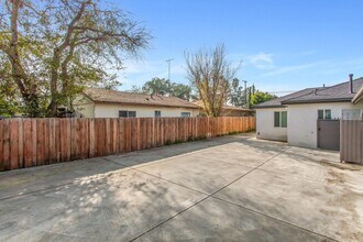 7401 Valaria Dr in Highland, CA - Building Photo - Building Photo