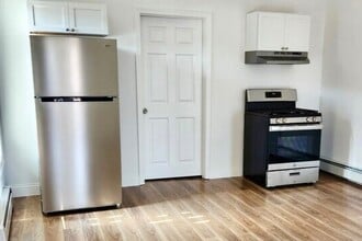 741 Somerville St in Manchester, NH - Building Photo - Building Photo