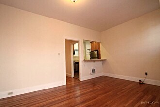 2426 Mission St in San Francisco, CA - Building Photo - Building Photo
