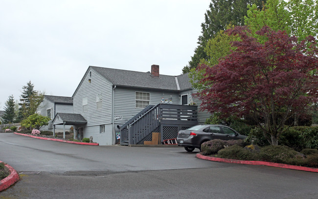 Orchard Bluff Mobile Home Park in Port Orchard, WA - Building Photo - Building Photo