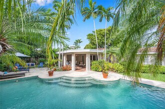 1612 E Lake Dr in Fort Lauderdale, FL - Building Photo - Building Photo