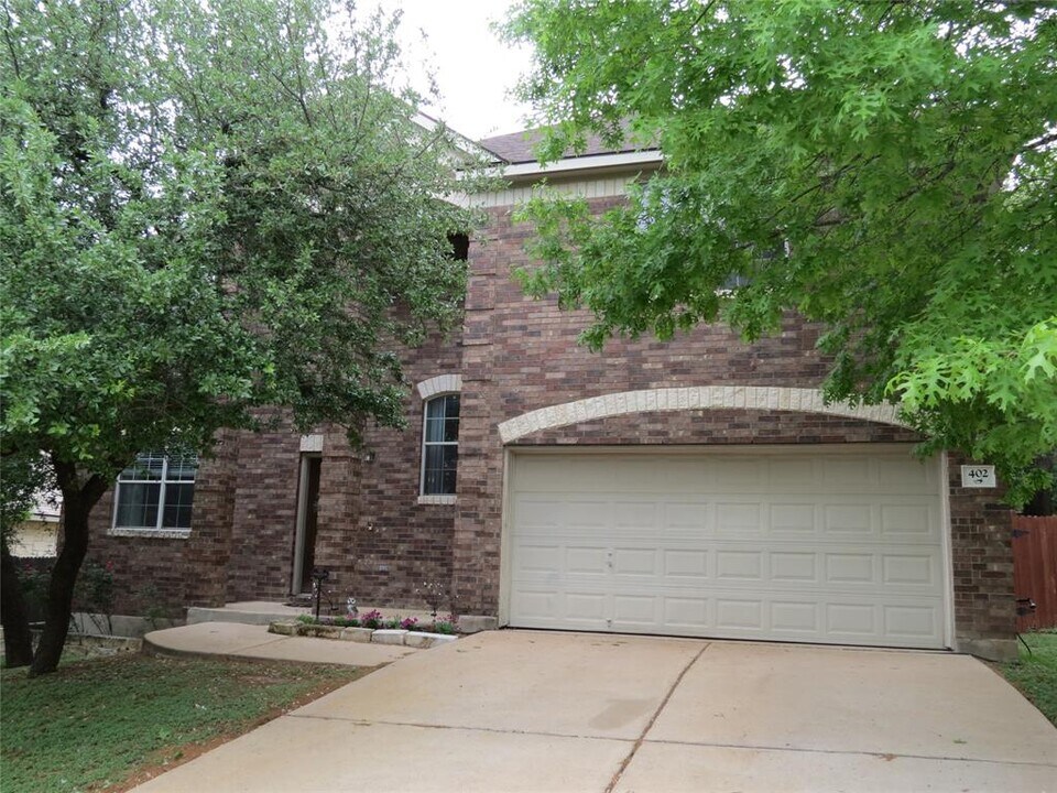 402 Las Colinas Dr in Leander, TX - Building Photo