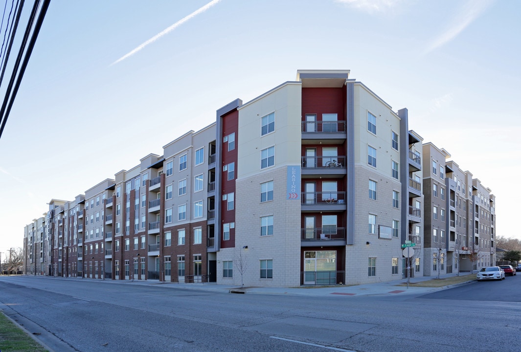 The Lorimer in Denton, TX - Foto de edificio