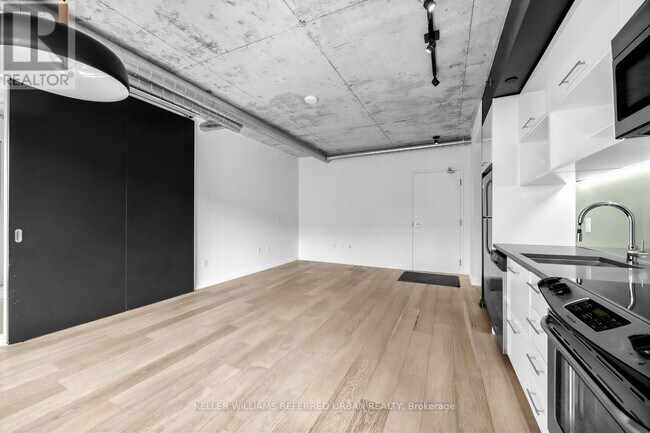 47 Lower River Street in Toronto, ON - Building Photo - Building Photo