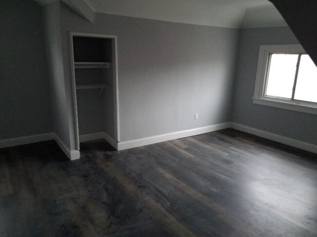 353 Oakland Ave in Pittsburgh, PA - Building Photo - Building Photo