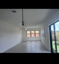 3218 Royal Oaks Holw Ln in Houston, TX - Building Photo - Building Photo