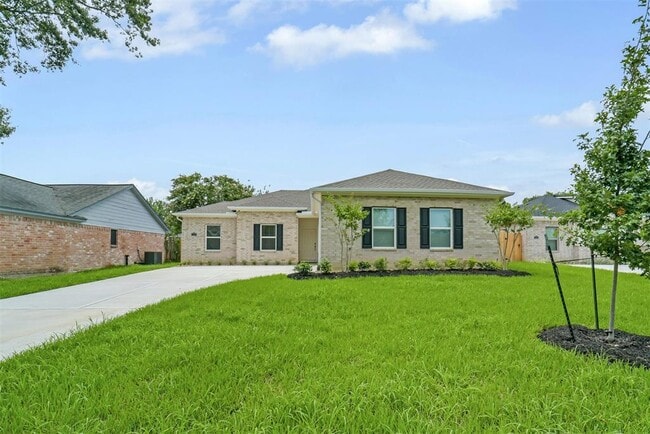 13311 Campos Dr in Houston, TX - Building Photo - Building Photo