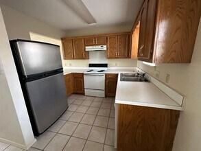 225 E L St in Russellville, AR - Building Photo - Building Photo