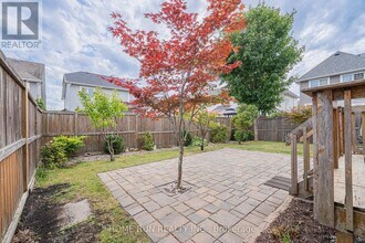 393 Grammond Cir in Ottawa, ON - Building Photo - Building Photo