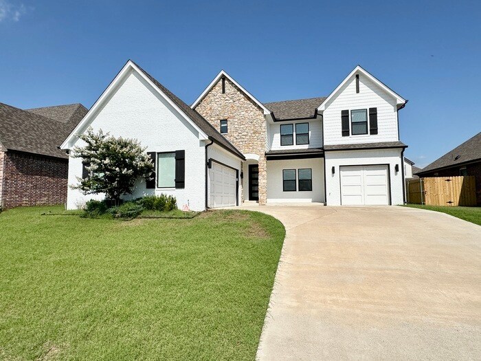 8735 S Quanah Ave in Tulsa, OK - Building Photo