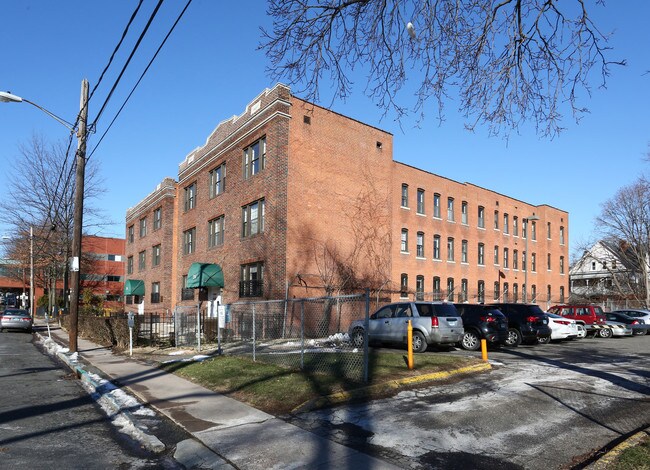 Ashley Apartments in Hartford, CT - Foto de edificio - Building Photo