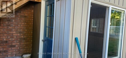 39 Reid St in Quinte West, ON - Building Photo - Building Photo