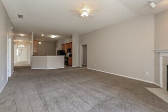 14075 Golden Eagle Dr in Jacksonville, FL - Building Photo - Building Photo