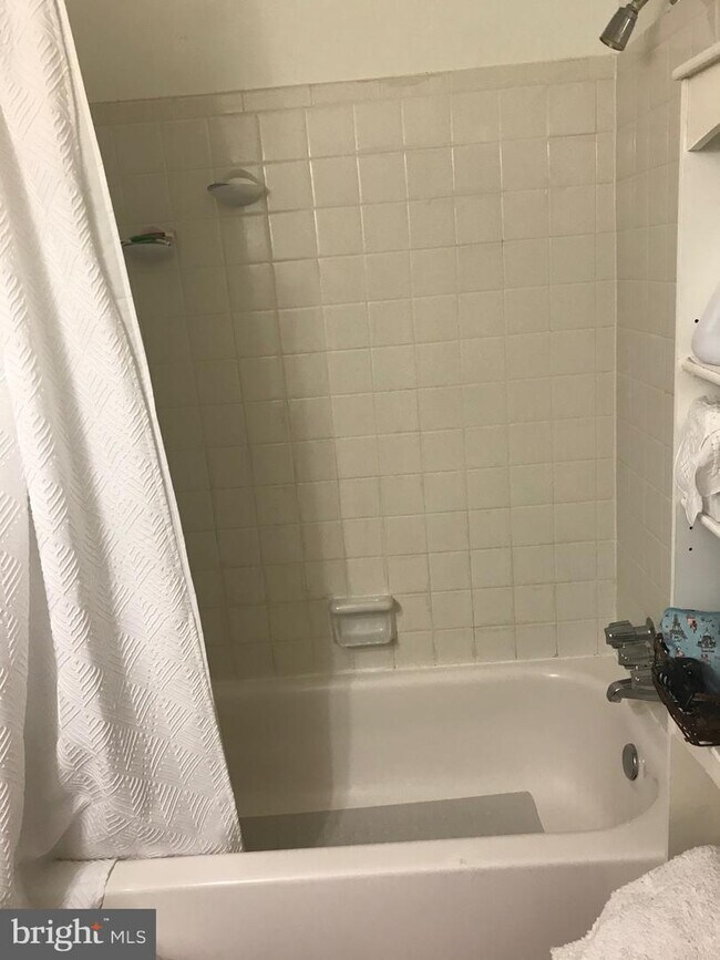 3100 S Manchester St-Unit -939 in Falls Church, VA - Building Photo - Building Photo