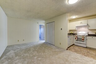 3161 Madison Ave Q423 in Boulder, CO - Building Photo