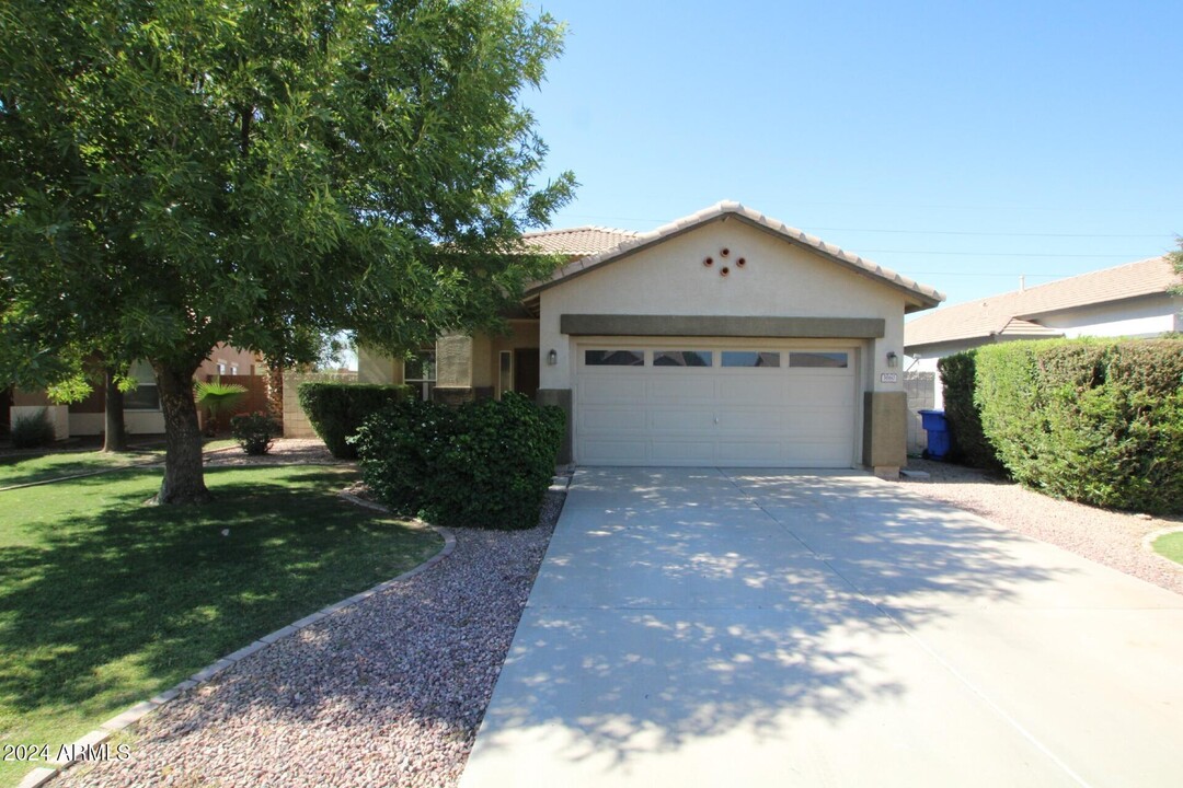 3660 E Derringer Way in Gilbert, AZ - Building Photo