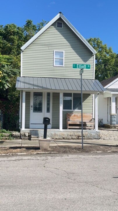 424 S Elliott St in Muncie, IN - Building Photo